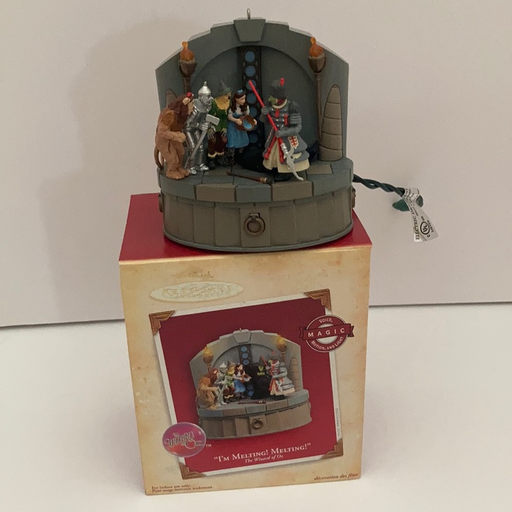 Wizard of Oz Hallmark keepsake ornament